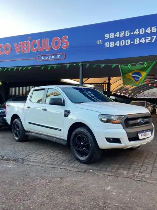FORD RANGER 2.2 XLS 4X4 CD 16V DIESEL 4P AUTOMÁTICO FORD RANGER 2.2 XLS 4X4 CD 16V DIESEL 4P AUTOMÁTICO