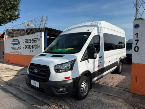 FORD TRANSIT 2.0 ECOBLUE DIESEL MINIBUS 17+1 L4H3 MANUAL FORD TRANSIT 2.0 ECOBLUE DIESEL MINIBUS 17+1 L4H3 MANUAL