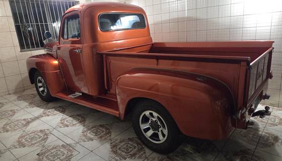 FORD F-100 PICK-UP CANADENSE