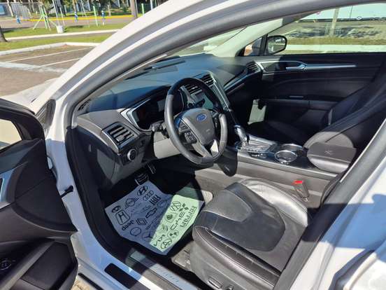 FORD-FUSION-2.0 TITANIUM AWD 16V GASOLINA 4P AUTOMÁTICO FORD-FUSION-2013