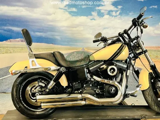 HARLEY-DAVIDSON DYNA FAT BOB 