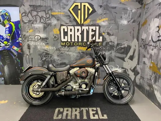HARLEY-DAVIDSON DYNA SUPER GLIDE CUSTOM HARLEY-DAVIDSON DYNA SUPER GLIDE CUSTOM