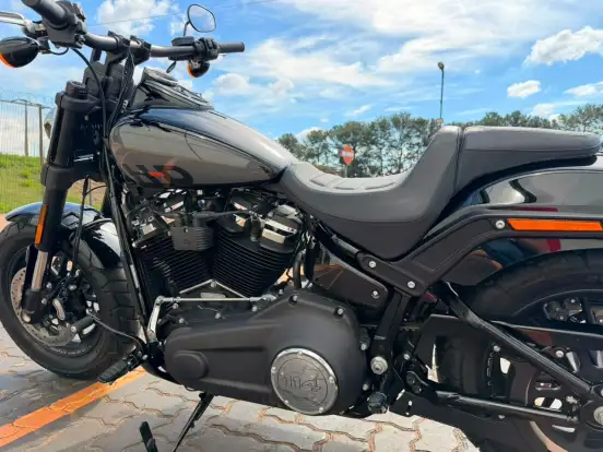 HARLEY-DAVIDSON-SOFTAIL FAT BOB 114-2023