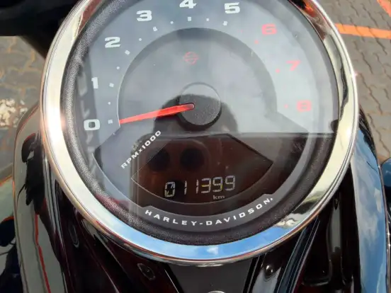 HARLEY-DAVIDSON-SOFTAIL FAT BOB 114-2023