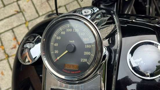 HARLEY-DAVIDSON-ROAD KING CLASSIC-2013