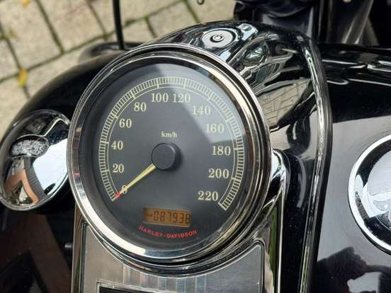 HARLEY-DAVIDSON-ROAD KING CLASSIC HARLEY-DAVIDSON-ROAD KING CLASSIC-2013
