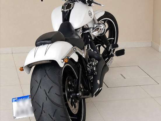 HARLEY-DAVIDSON-SOFTAIL BREAKOUT HARLEY-DAVIDSON-SOFTAIL BREAKOUT-2016