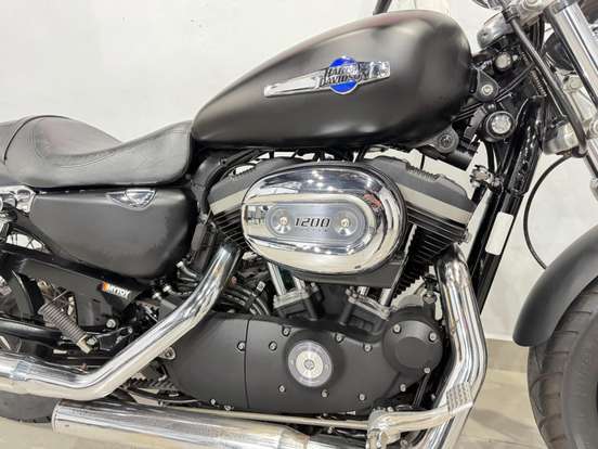 HARLEY-DAVIDSON-SPORTSTER 1200 CUSTOM CB LIMITED-2013