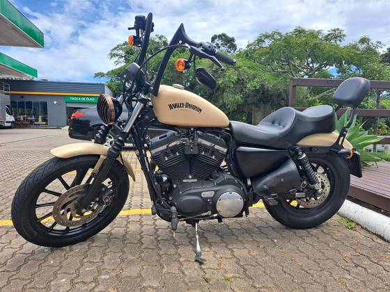 HARLEY-DAVIDSON SPORTSTER XL 883N IRON 