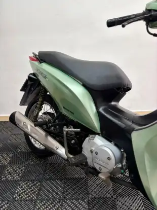 HONDA-BIZ 125 ES-2011