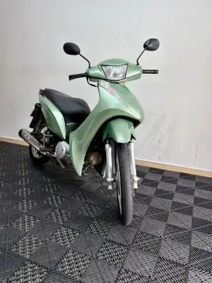 HONDA-BIZ 125 ES HONDA-BIZ 125 ES-2011