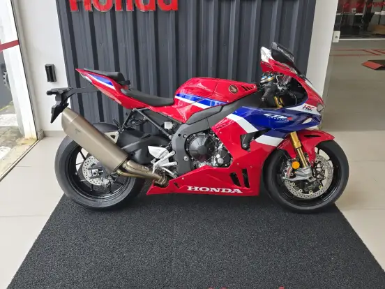 HONDA-CBR 1000RR-R FIREBLADE SP HONDA-CBR 1000RR-R FIREBLADE SP-2026