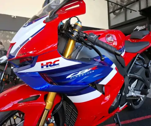 HONDA-CBR 1000RR-R FIREBLADE SP HONDA-CBR 1000RR-R FIREBLADE SP-2026