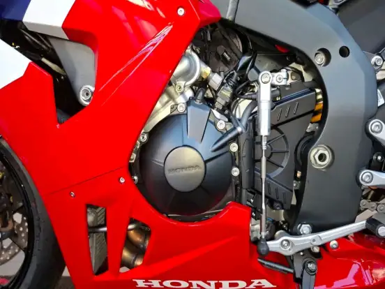 HONDA-CBR 1000RR-R FIREBLADE SP HONDA-CBR 1000RR-R FIREBLADE SP-2026