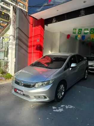 HONDA CIVIC 1.8 LXL 16V FLEX 4P AUTOMÁTICO HONDA CIVIC 1.8 LXL 16V FLEX 4P AUTOMÁTICO