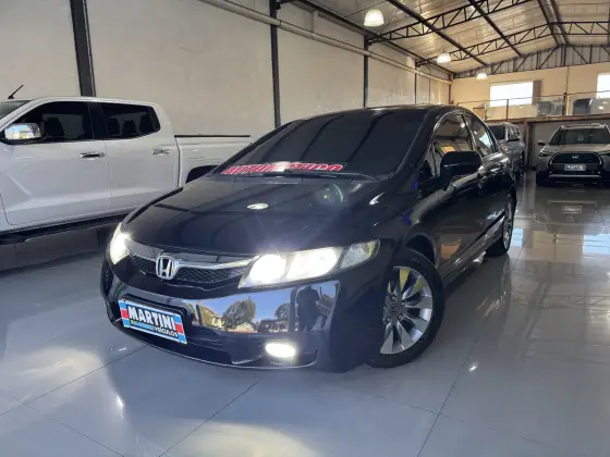 HONDA CIVIC 1.8 LXS 16V FLEX 4P AUTOMÁTICO HONDA CIVIC 1.8 LXS 16V FLEX 4P AUTOMÁTICO