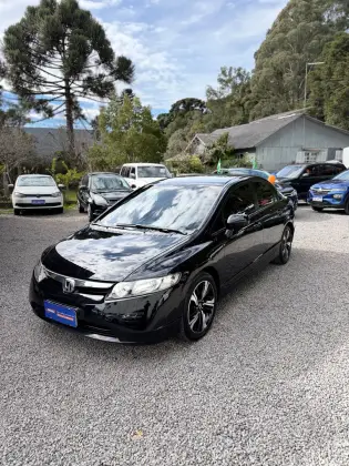 HONDA CIVIC 1.8 LXS 16V FLEX 4P MANUAL HONDA CIVIC 1.8 LXS 16V FLEX 4P MANUAL