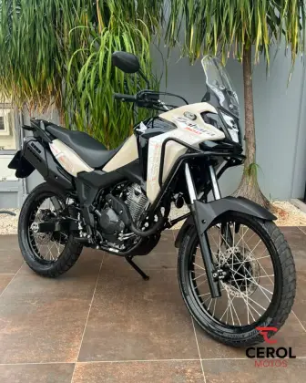 HONDA XRE 300 SAHARA ADVENTURE HONDA XRE 300 SAHARA ADVENTURE