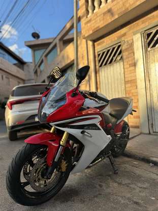 HONDA-CBR 600F HONDA-CBR 600F-2012