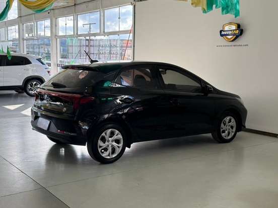 HYUNDAI-HB20-2023