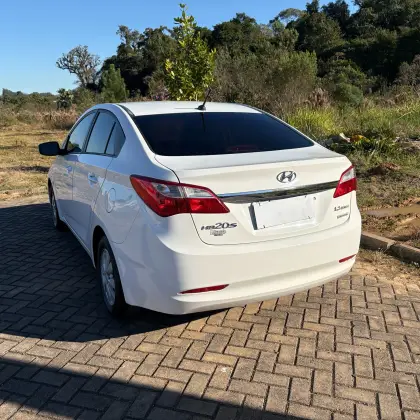 HYUNDAI HB20S 1.6 COMFORT STYLE 16V FLEX 4P AUTOMÁTICO