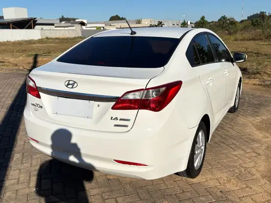 HYUNDAI-HB20S-1.6 COMFORT STYLE 16V FLEX 4P AUTOMÁTICO HYUNDAI-HB20S-2013