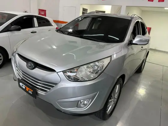 HYUNDAI IX35 2.0 MPI 4X2 16V FLEX 4P AUTOMÁTICO HYUNDAI IX35 2.0 MPI 4X2 16V FLEX 4P AUTOMÁTICO