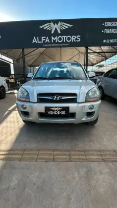HYUNDAI TUCSON 2.0 MPFI GL 16V 142CV 2WD GASOLINA 4P MANUAL HYUNDAI TUCSON 2.0 MPFI GL 16V 142CV 2WD GASOLINA 4P MANUAL
