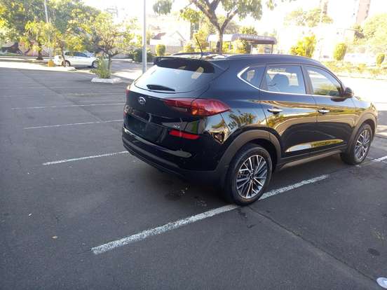 HYUNDAI-TUCSON-2024