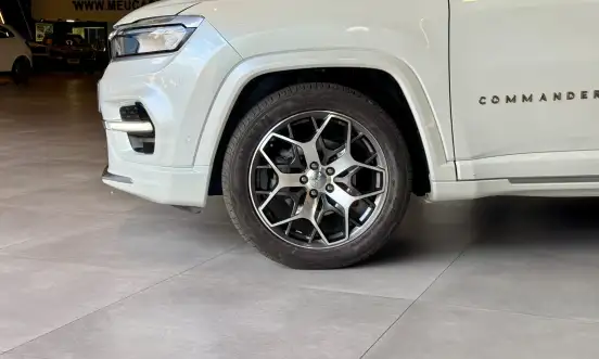 JEEP-COMMANDER-2022