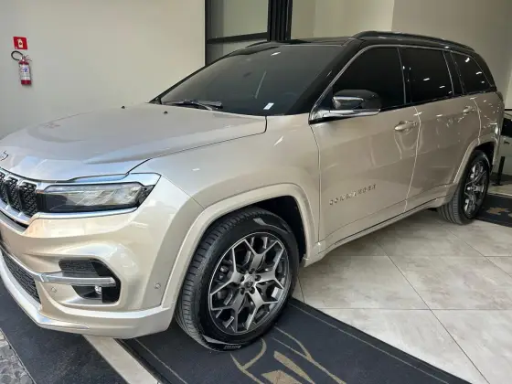 JEEP COMMANDER 1.3 T270 TURBO FLEX OVERLAND AT6 JEEP COMMANDER 1.3 T270 TURBO FLEX OVERLAND AT6