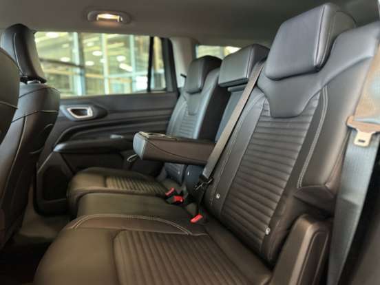 JEEP-COMMANDER-2026