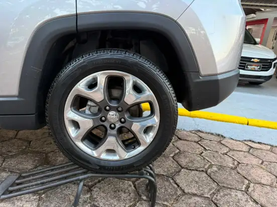 JEEP-COMPASS-2.0 16V FLEX LONGITUDE AUTOMÁTICO JEEP-COMPASS-2020