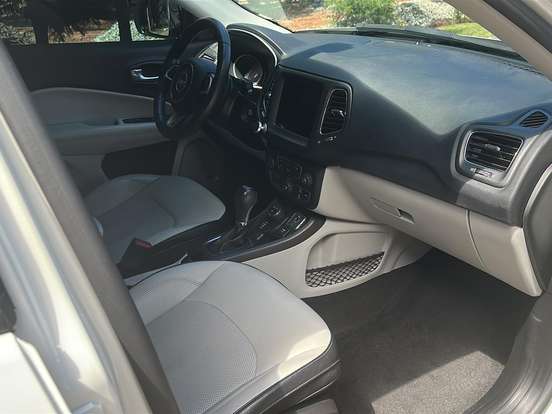 JEEP-COMPASS-2.0 16V DIESEL LONGITUDE 4X4 AUTOMÁTICO JEEP-COMPASS-2020