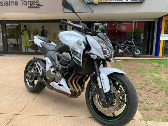KAWASAKI Z800 ABS KAWASAKI Z800 ABS
