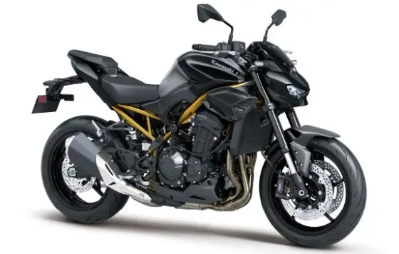 KAWASAKI Z900 KAWASAKI Z900