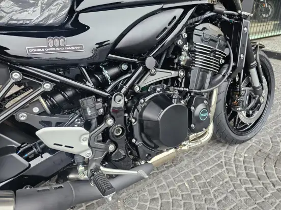 KAWASAKI-Z900RS-2026