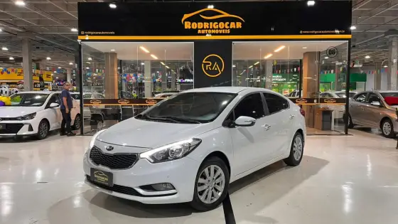 KIA CERATO 1.6 SX 16V FLEX 4P AUTOMÁTICO