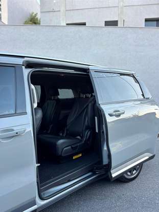 KIA-CARNIVAL-2021