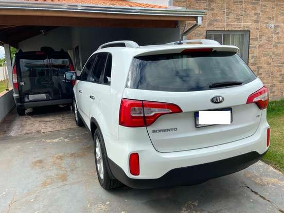 KIA-SORENTO-2014