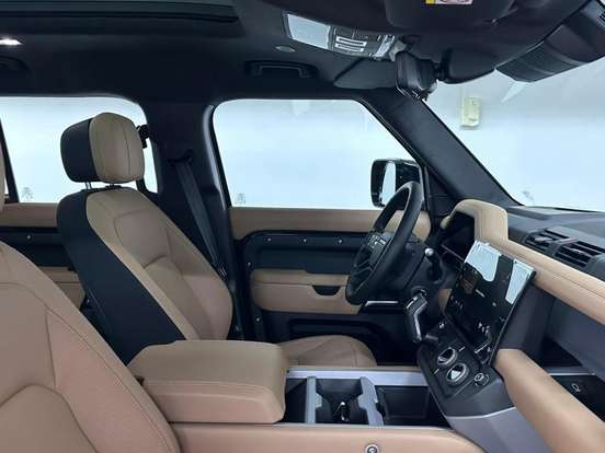 LAND ROVER-DEFENDER-2026