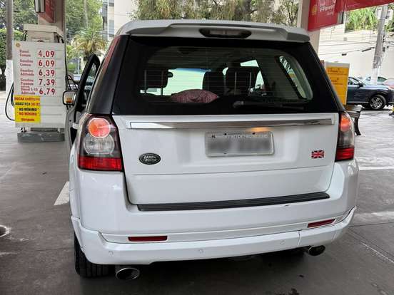 LAND ROVER-FREELANDER-3.2 S 6 CILINDROS 24V GASOLINA 4P AUTOMÁTICO LAND ROVER-FREELANDER-2011