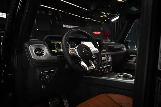 MERCEDES-BENZ-G 63 AMG-2023
