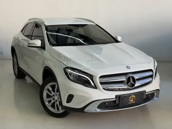 MERCEDES-BENZ GLA 200 1.6 CGI ADVANCE 16V TURBO FLEX 4P AUTOMÁTICO MERCEDES-BENZ GLA 200 1.6 CGI ADVANCE 16V TURBO FLEX 4P AUTOMÁTICO