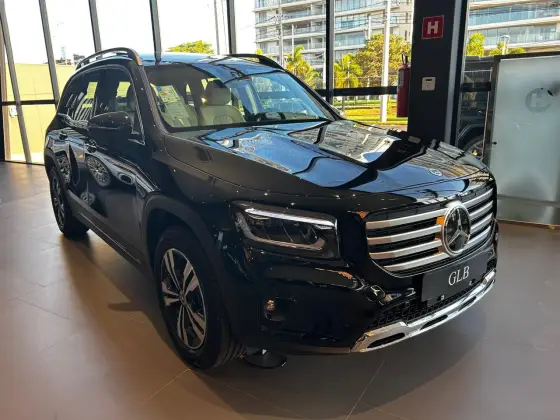 MERCEDES-BENZ GLB 220 2.0 MHEV PROGRESSIVE 4MATIC 8G-DCT