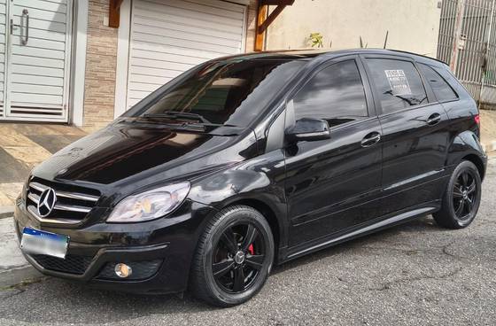 MERCEDES-BENZ B 170 1.7 8V GASOLINA 4P AUTOMÁTICO