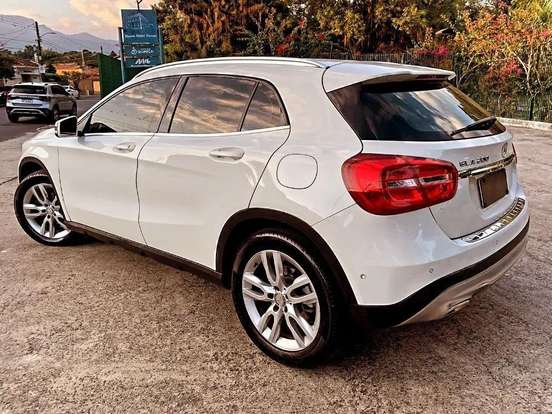 MERCEDES-BENZ-GLA 200-1.6 CGI STYLE 16V TURBO FLEX 4P AUTOMÁTICO MERCEDES-BENZ-GLA 200-2016