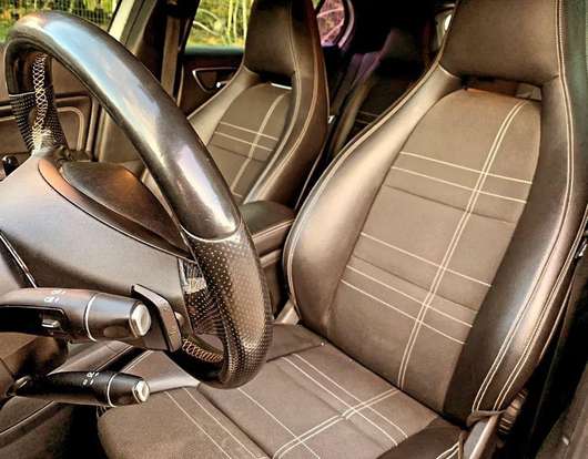 MERCEDES-BENZ-GLA 200-2016