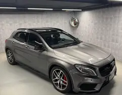 MERCEDES-BENZ GLA 45 AMG 2.0 16V TURBO GASOLINA 4P AUTOMÁTICO MERCEDES-BENZ GLA 45 AMG 2.0 16V TURBO GASOLINA 4P AUTOMÁTICO