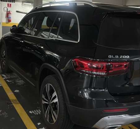 MERCEDES-BENZ-GLB 200-2021